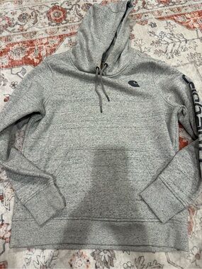 Carhartt Gray Pullover Hoodie with Subtle Logo